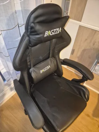 Silla Oficina Bigzzia Negra Cuero Sintético