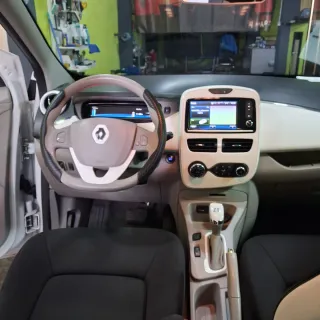 Renault ZOE 2016