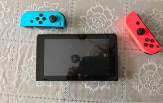 Nintendo Switch Azul y Rojo
