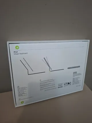 Teclado iPad Magic Keyboard 11" M4 M5 Bianco