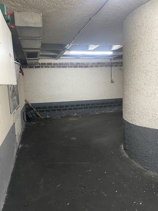 Venta plaza de garaje cerrada - Oviedo