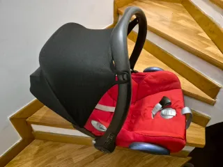 Maxi Cosi Cabriofix con adaptadores para Bugaboo