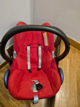 Maxi Cosi Cabriofix con adaptadores para Bugaboo