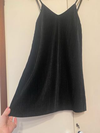 Vestido de terciopelo negro