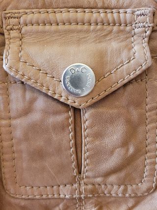 Chaqueta de piel marrón