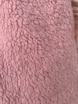 Abrigo pelo rosa Bershka