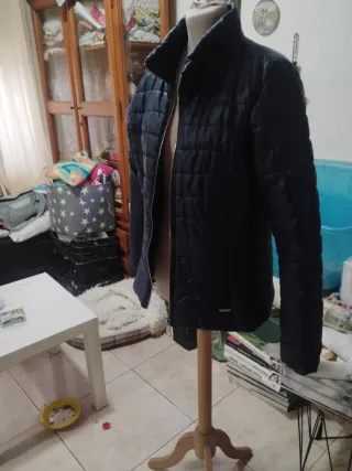 Chaqueta acolchada azul