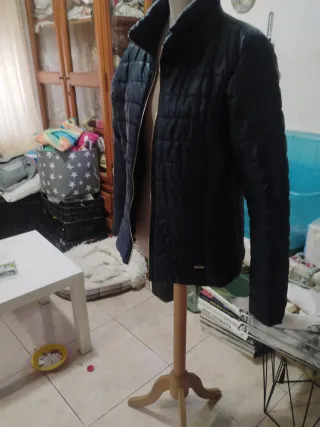 Chaqueta acolchada azul