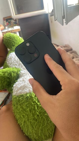 iPhone 16 Pro Max Negro - 98% Batería