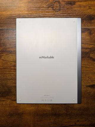 reMarkable 2 con custodia e penna digitale Staedtler