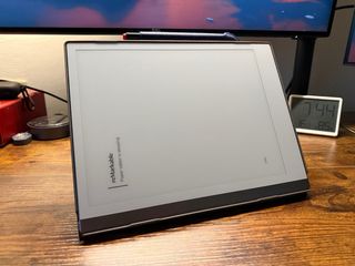 reMarkable 2 con custodia e penna digitale Staedtler