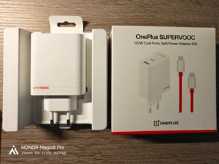 OnePlus SuperVooc 120W Caricabatterie