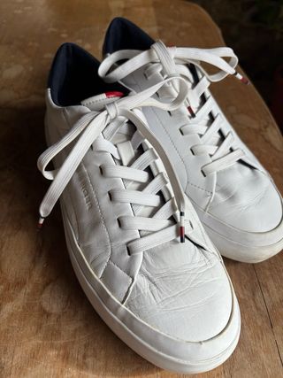 Sneakers Tommy Hilfiger bianche e nere