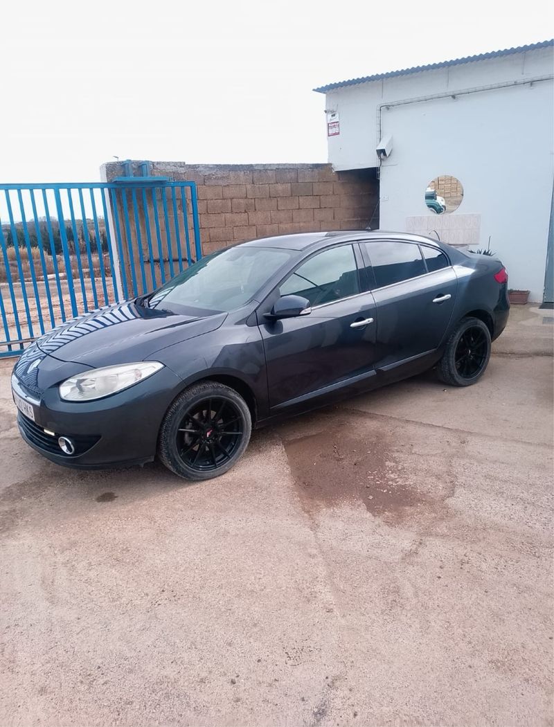 Renault Fluence 2012 - foto 1