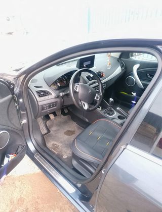 Renault Fluence 2012