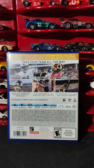 Madden 17 PS4 Deluxe Edition