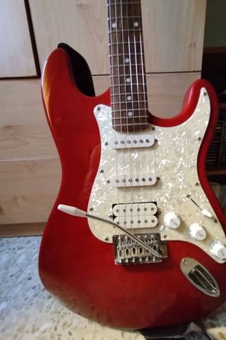 Amplificador Roland Micro Cube + Guitarra