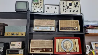 Radios y Tocadiscos Antiguos