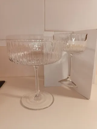 Copas de cristal acanaladas