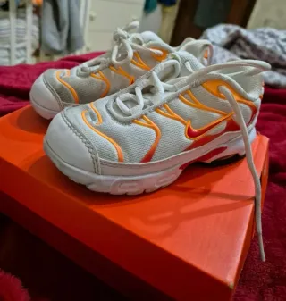 Nike Air Max Plus Bambini Arancioni Bianche