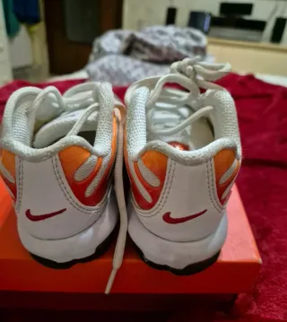 Nike Air Max Plus Bambini Arancioni Bianche