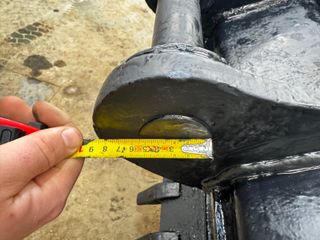 Cazo Excavadora Negro