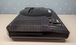 Sega Mega Drive 60hz Switchless + Cables + Sonic