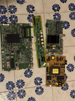 Lotto schede madri per riparazioni