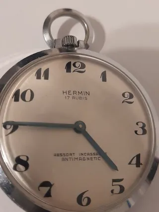 3 Orologi Hermin, Martina, Sovviet da Riparare