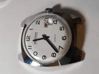 3 Orologi Hermin, Martina, Sovviet da Riparare