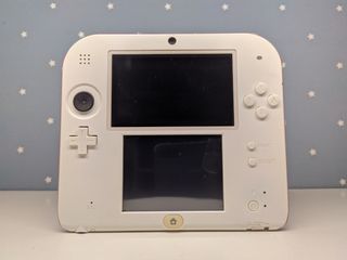 Nintendo 2DS Blanca Roja Para Piezas LEER ANUNCIO