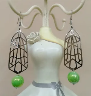 Orecchini acciaio con perla cristallo verde