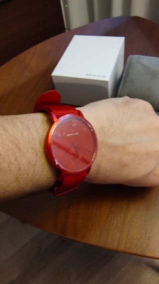 Reloj Bering True Aurora rojo, nuevo a estrenar