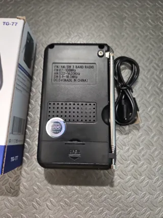 Radio Portátil JOC TG-77 FM/AM/SW