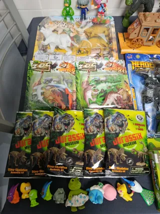 Lote de juguetes variado