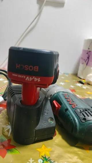 Taladro atornillador Inalámbrico Bosch GSB 14,4 V