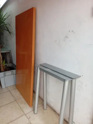 Mesa escritorio madera y metal