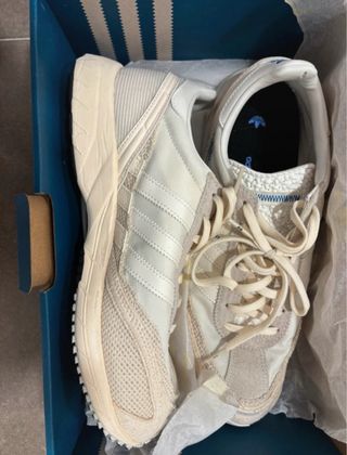 Zapatilla Adidas Adizero Bad Bunny Beige