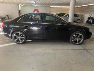 Audi A4 3.0 V6 220CV
