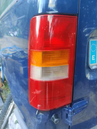 Pi.trasero izqui furgo Fiat scudo Combi 2.0 td
