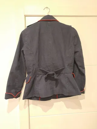 Chaqueta estilo militar TRF Zara azul marino