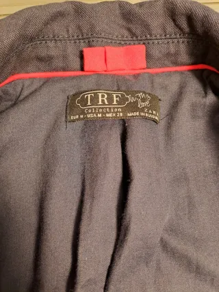 Chaqueta estilo militar TRF Zara azul marino