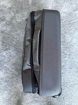 Maleta Rip Curl gris con ruedas