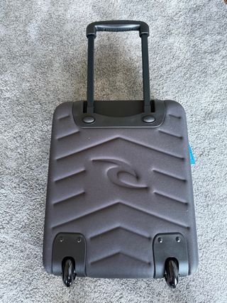 Maleta Rip Curl gris con ruedas