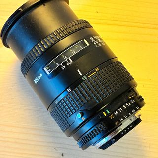 Objetivo Nikon AF Nikkor 28-85mm Zoom Macro