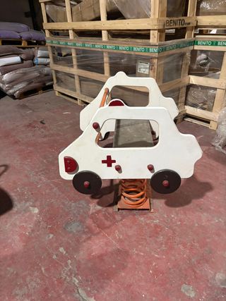 Attrezzature per parco giochi municipale