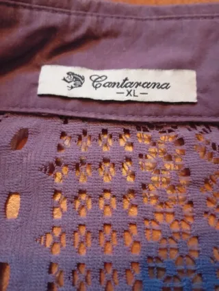 Camisa Cantarana morada calada elástica