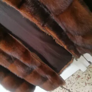 Pelliccia orizzontale calda con cerniera