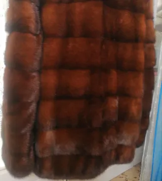 Pelliccia orizzontale calda con cerniera