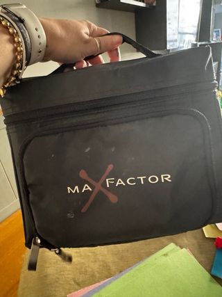 Neceser cofre maletin Max Factor Negro